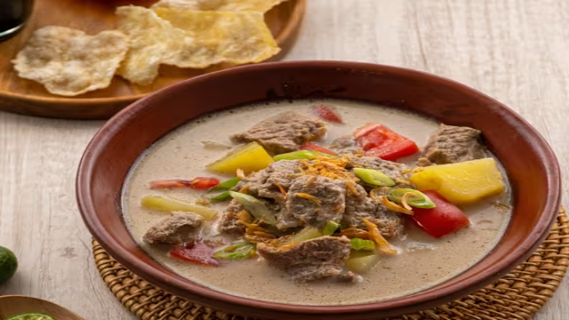 Pesona Soto Betawi yang Melegenda